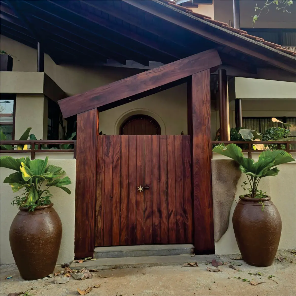 Huge Planter Manufacturers in Delhi NCR